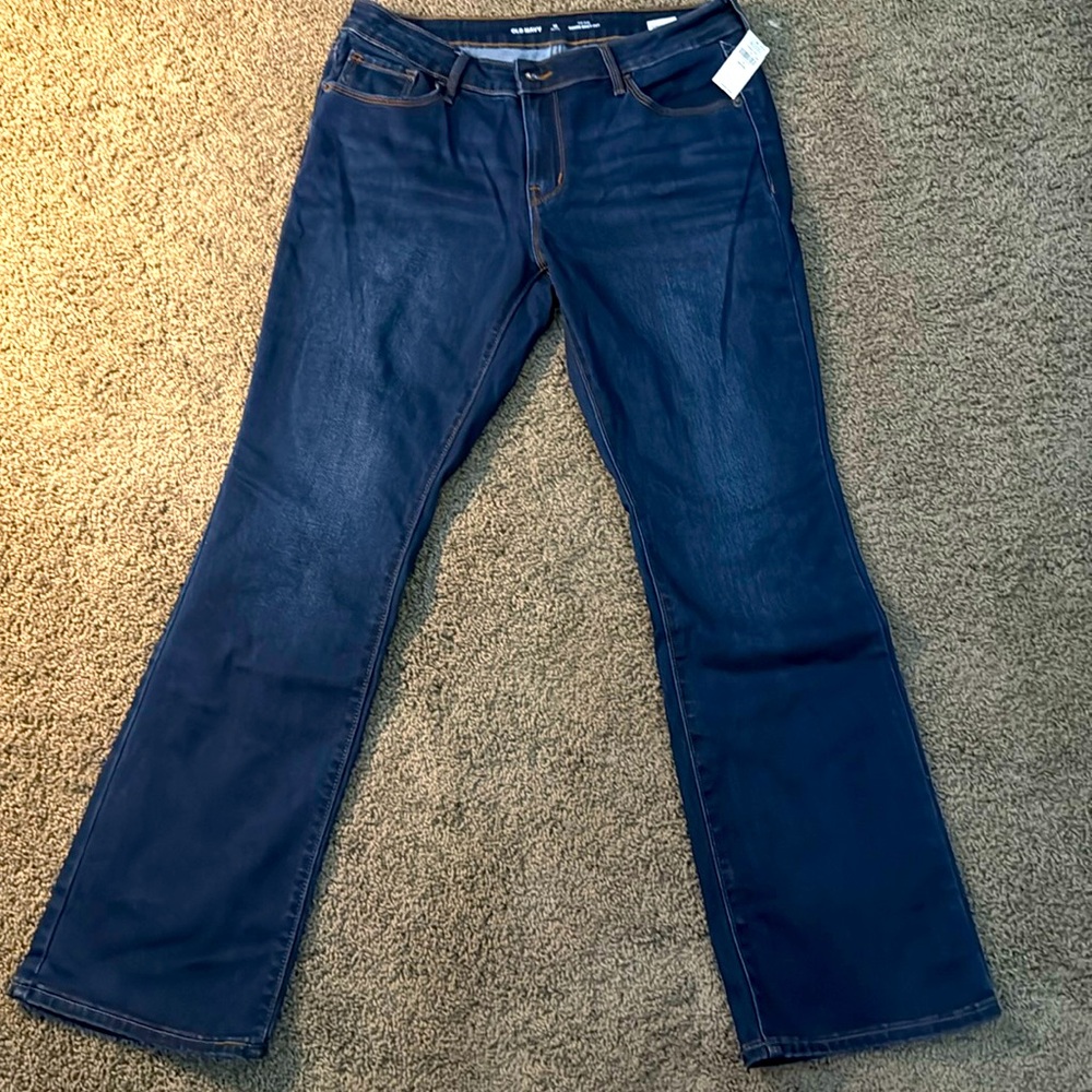 Brand new Old Navy 12 Petite mid-rise Kicker Boot-cut dark jeans